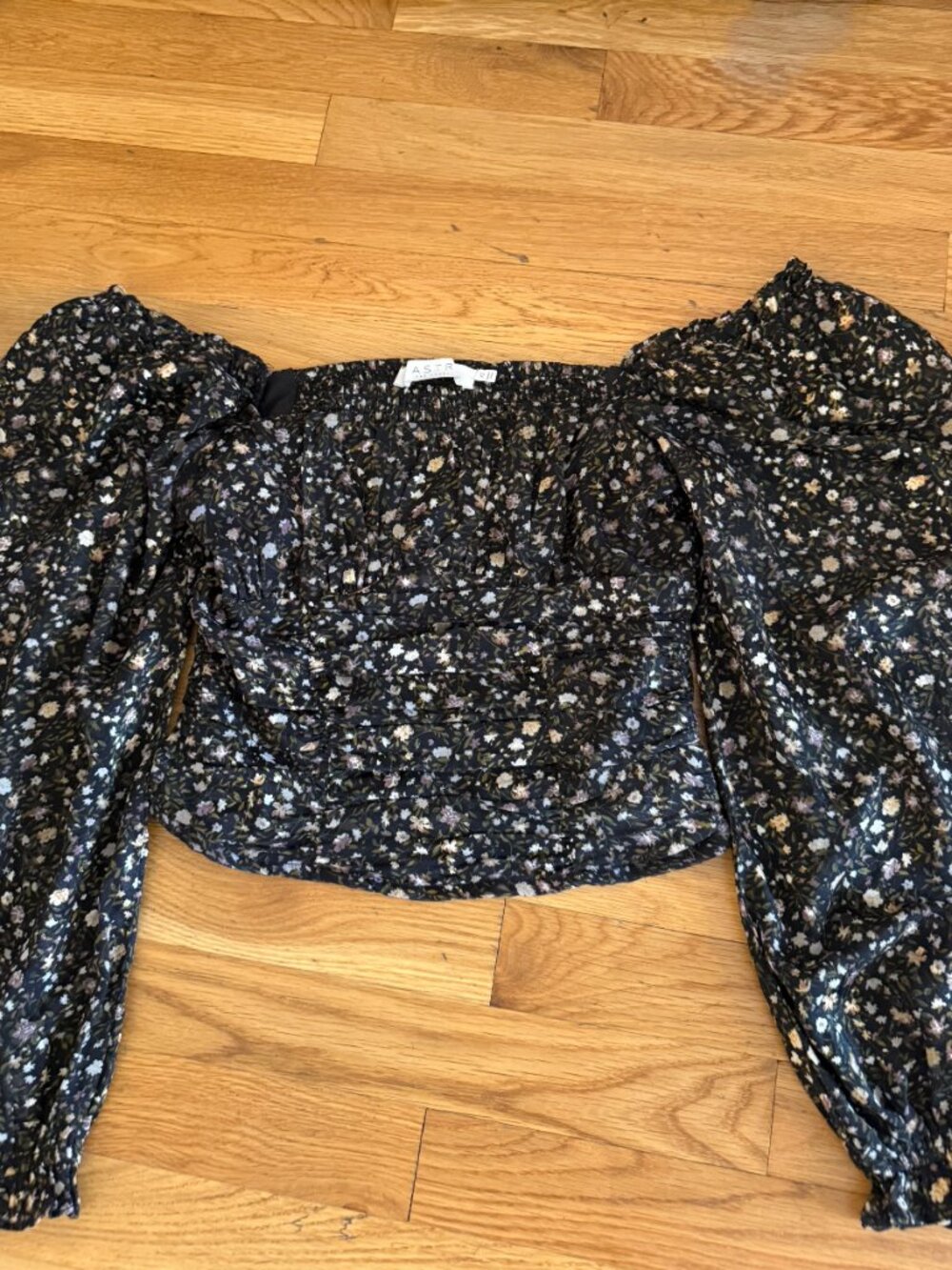 ASTR The Label Floral Puff Sleeve Top (XS)